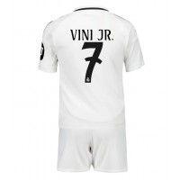 Dětský fotbalový dres Real Madrid Vinicius Junior #7 2024-25 Domácí Krátký Rukáv (+ trenýrky)